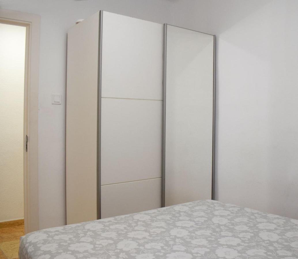 Apartamentos Atlas Terrassa II Exterior foto