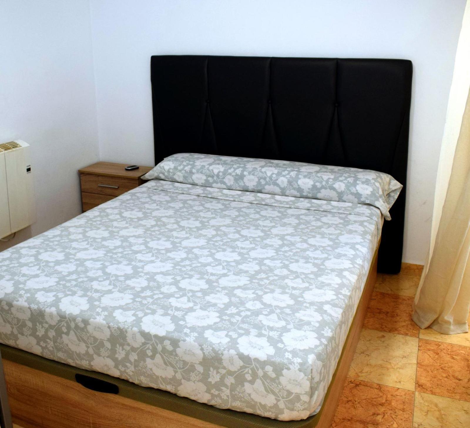Apartamentos Atlas Terrassa II Exterior foto